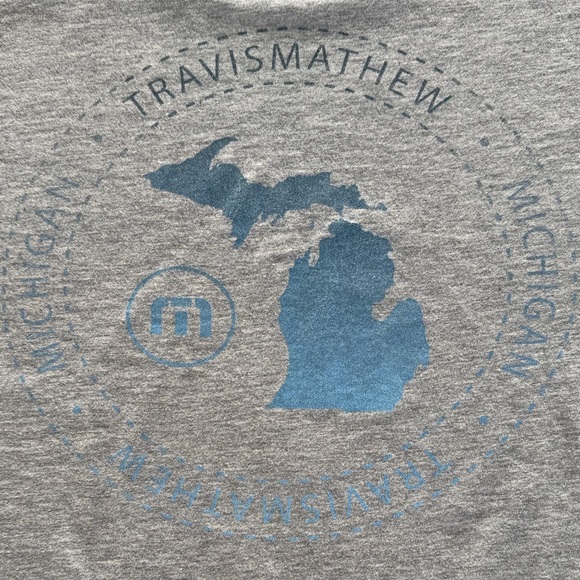 Travis Mathew Light Gray Tee with Blue Michigan Logo - Picture 2 of 4